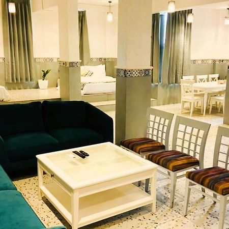 Nest Beacon Resort Daman Extérieur photo