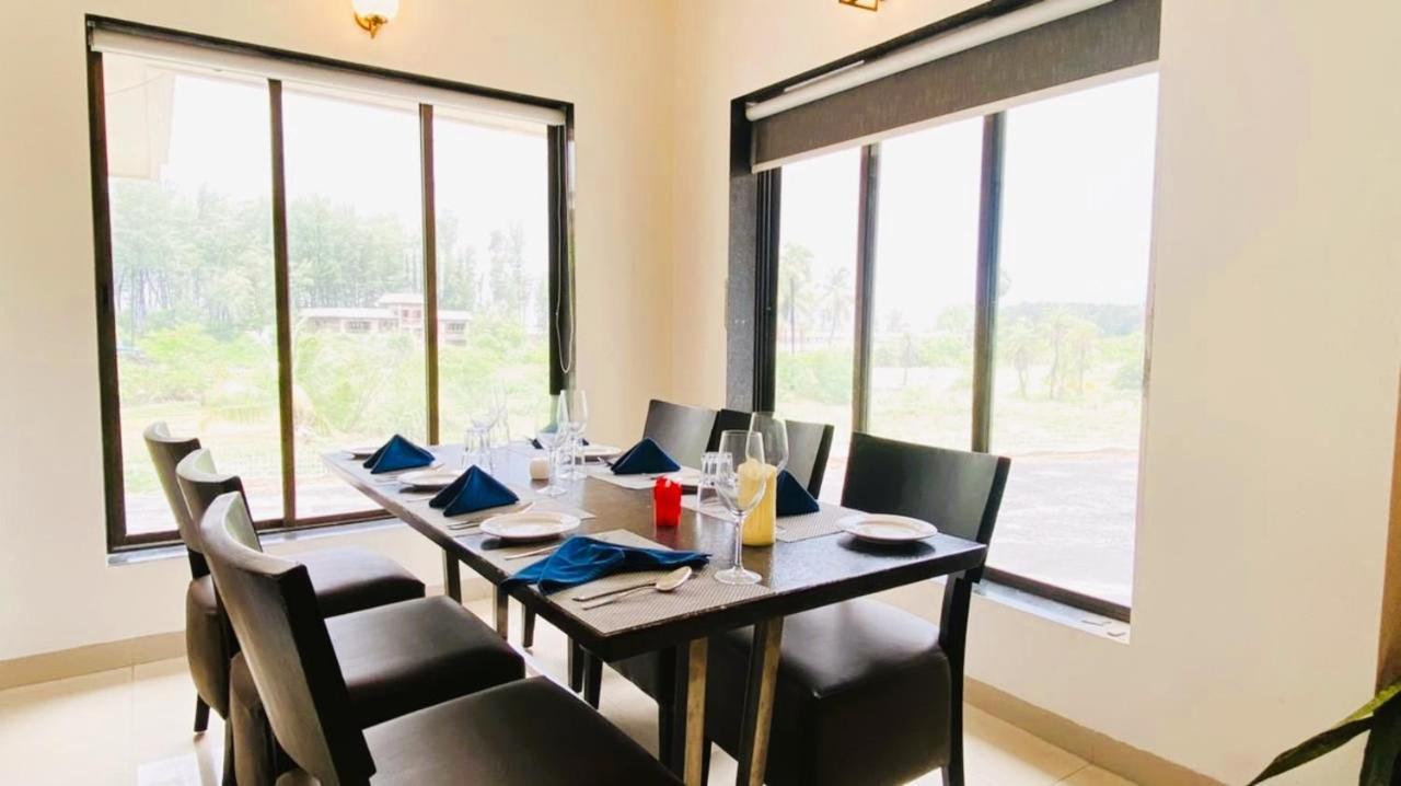 Nest Beacon Resort Daman Extérieur photo